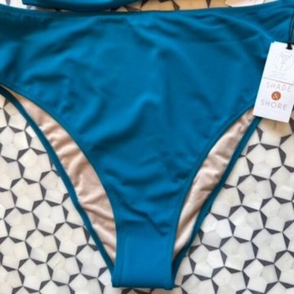 Shade & Shore Bikini Set – 36C Top / Medium Bottom – NWT - Picture 2 of 10